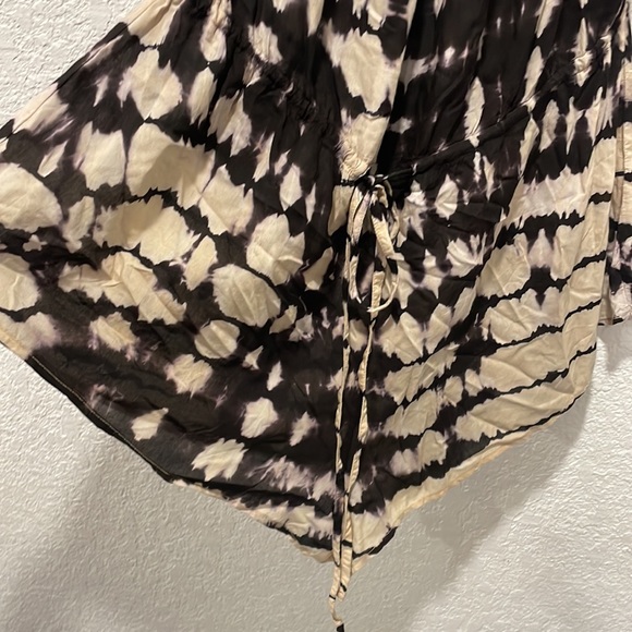 Elan Off the Shoulder Tie Dye Romper size small - Picture 2 of 6